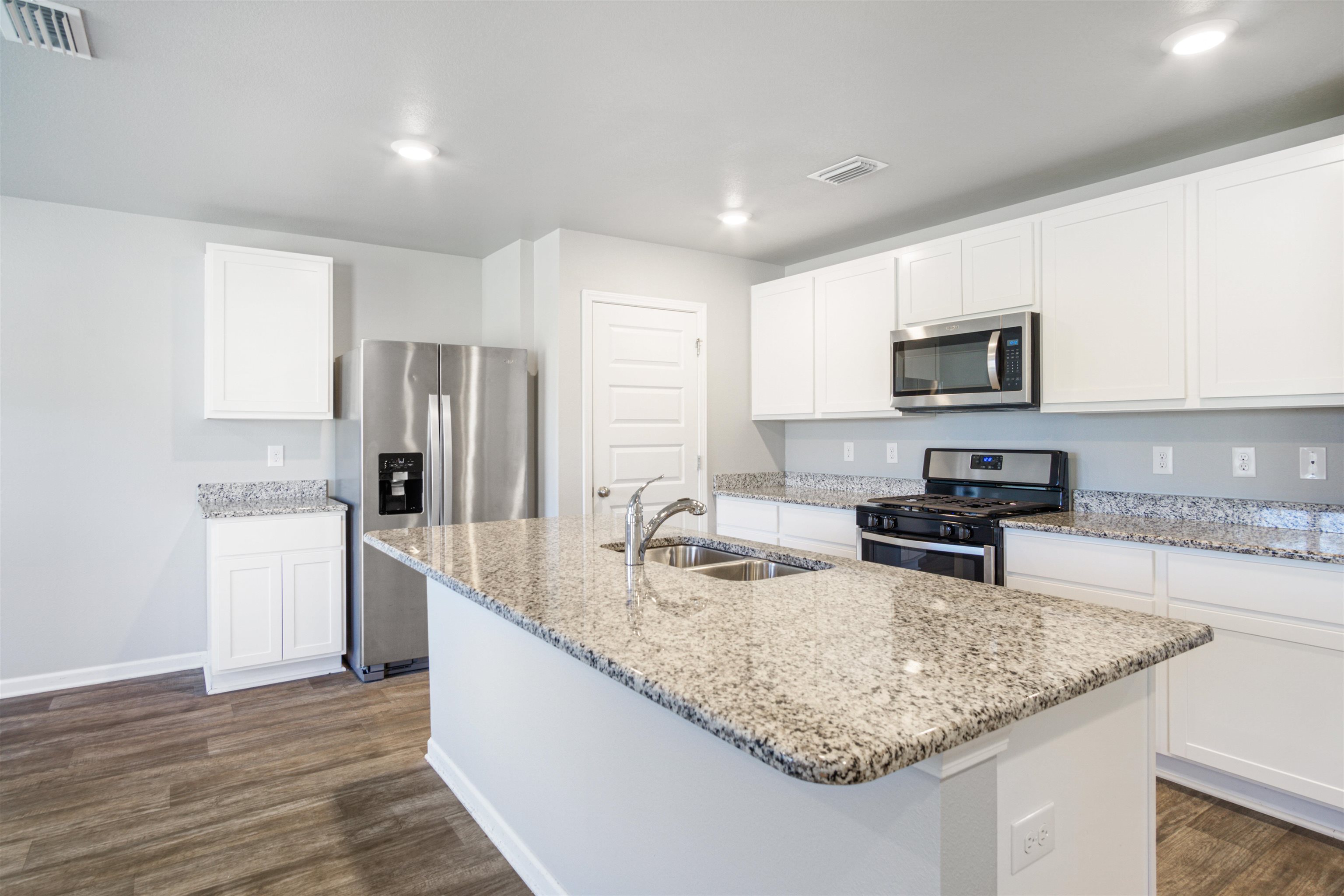 8450 Mackie Lane Daphne, AL 36526 - Photo 5 of 33