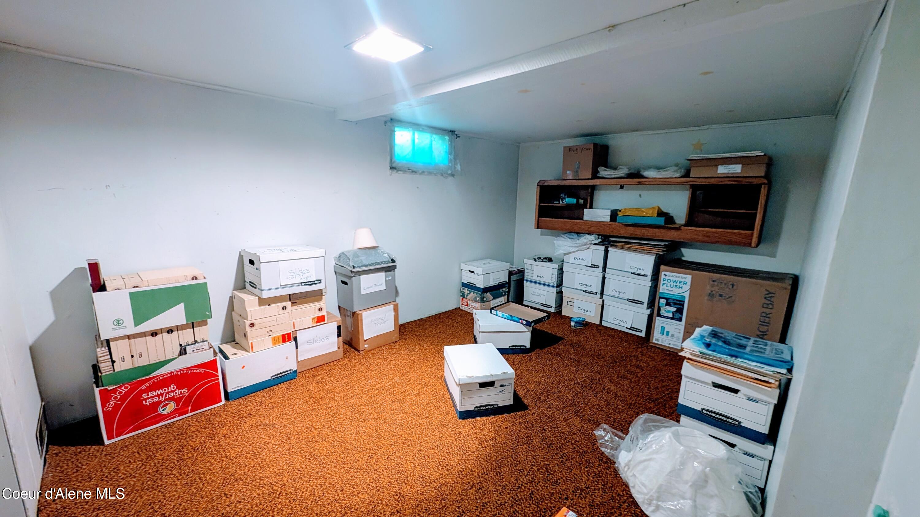 6577 Comanche Street Bonners Ferry, ID 83805 - Photo 32 of 52 6577 Comanche pic 36 Downstairs NC bedro