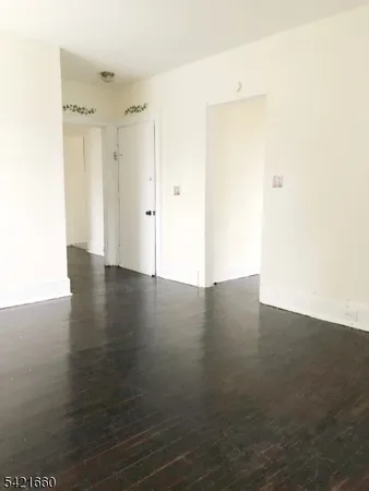 $1,800 | 227 East 3rd Avenue, Unit 3, Roselle, NJ 07203