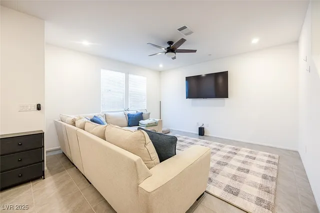 $2,000 | 1155 Tektite Avenue, Henderson, NV 89011