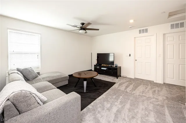 $2,000 | 1155 Tektite Avenue, Henderson, NV 89011