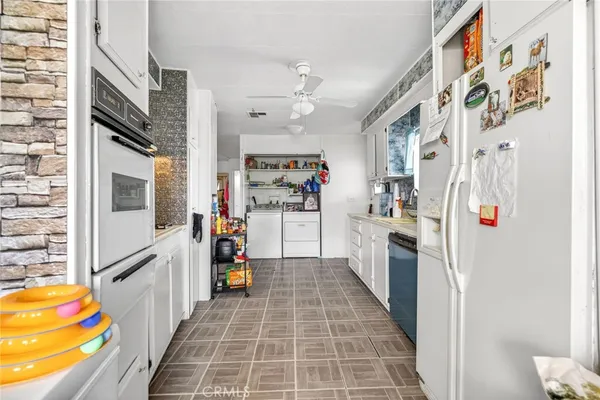 $65,000 | 881 North Lake Street, Unit 219, Hemet, CA 92544