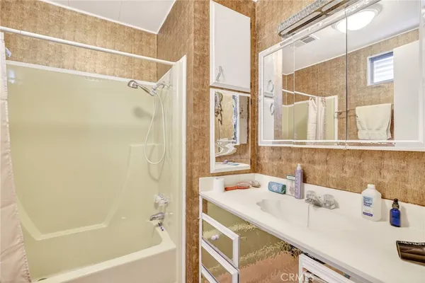 $65,000 | 881 North Lake Street, Unit 219, Hemet, CA 92544