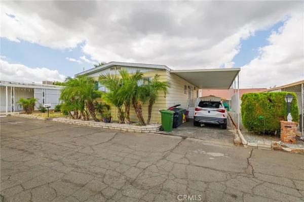 $65,000 | 881 North Lake Street, Unit 219, Hemet, CA 92544