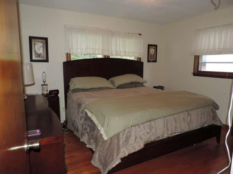 1533 Haverhill Road Muskegon, MI 49441 - Photo 8 of 12 DSCN1448