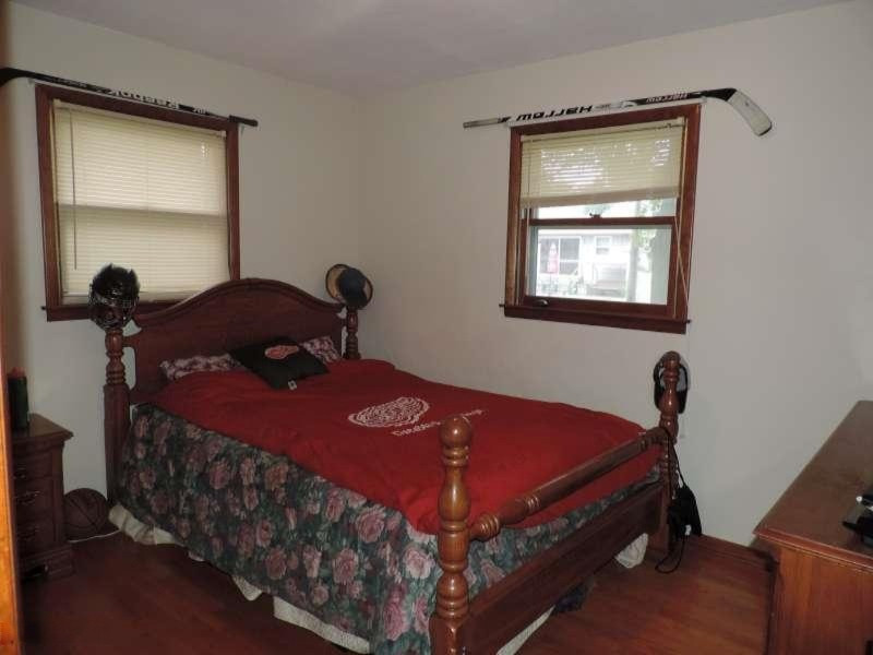 1533 Haverhill Road Muskegon, MI 49441 - Photo 9 of 12 DSCN1449