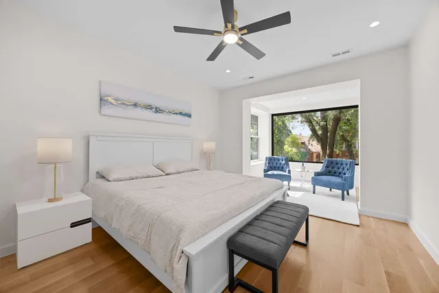 $1,399,950 | 4437 North Whipple Street, Chicago, IL 60625