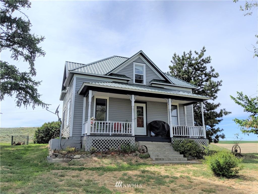 645 Rd J 5 Street Northwest Waterville, WA 98858 - Photo 1 of 25 Gallery Image 1