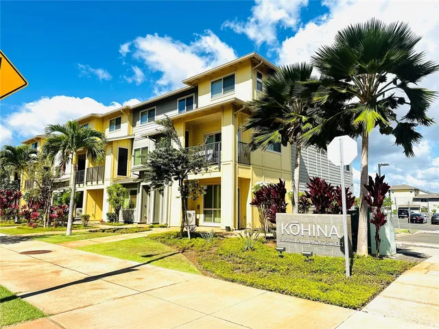 $880,000 | 91-3633 Kauluakoko Street, Unit 303, Ewa Beach, HI 96706