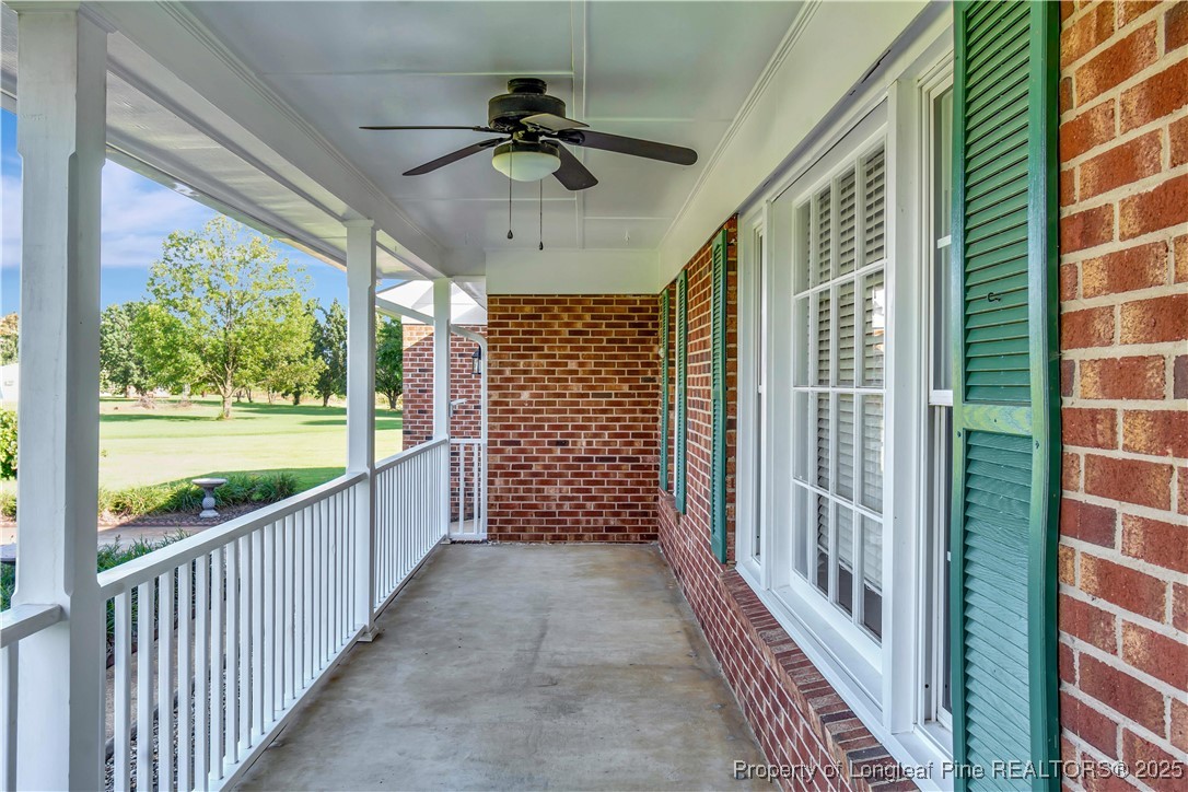 725 Henry Hammond Road Lumberton, NC 28360 - Photo 6 of 42 a view of a porch
