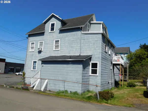 $637,500 | 465 West Marine Drive, Astoria, OR 97103
