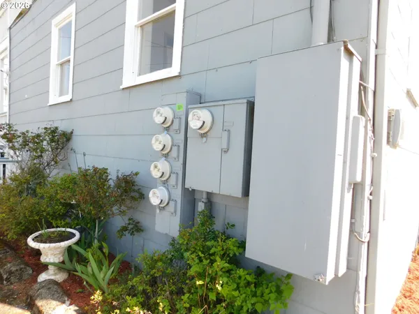 $637,500 | 465 West Marine Drive, Astoria, OR 97103