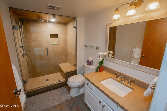 $1,100,000 | 40 River Pines Court, Unit B307, Edwards, CO 81632