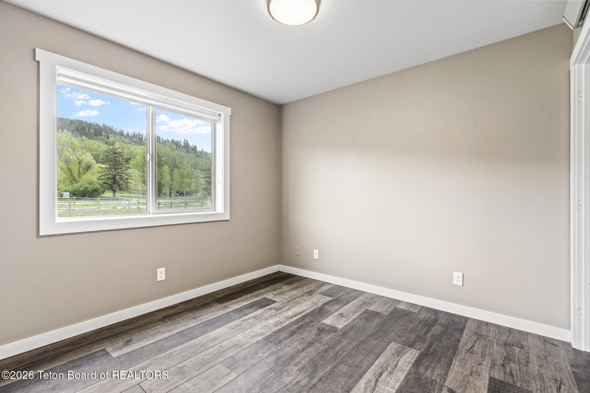 69 Trail Ridge Road Alpine, WY 83128 - Photo 15 of 22 S Bed 1