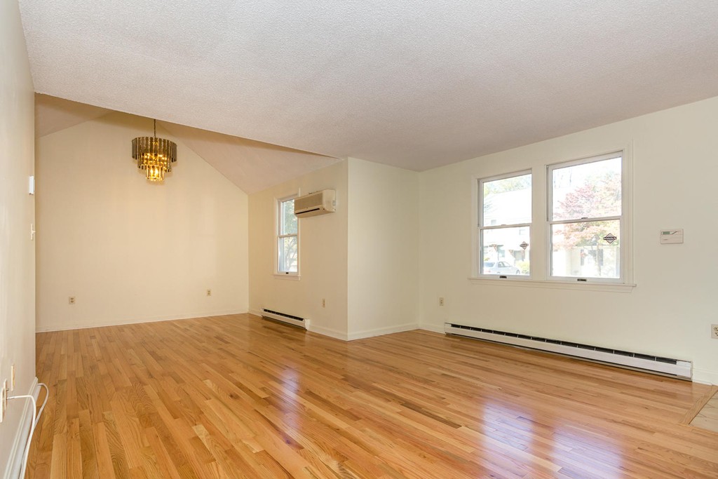 52 Victoria Heights Road, Unit 52 Boston, MA 02136 - Photo 3 of 17 Gallery Image 3