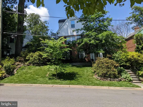 $4,600 | 4910 Crescent Street, Bethesda, MD 20816