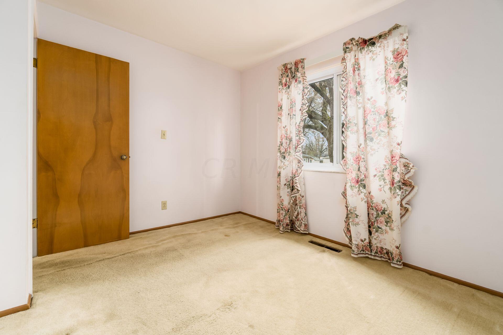 1866 Fleming Road Columbus, OH 43232 - Photo 26 of 37 031_S - 1866 Fleming Rd - 086