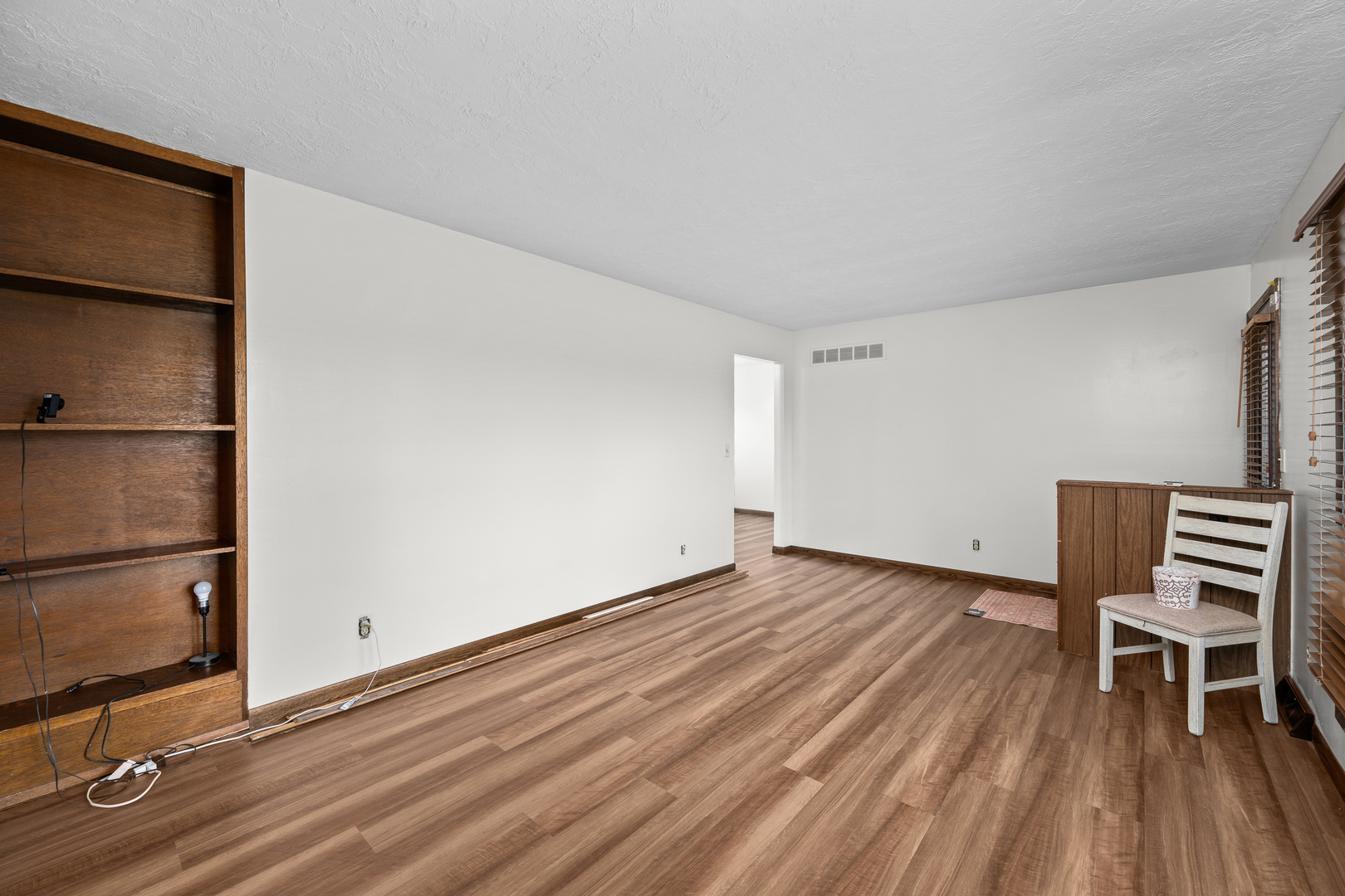 6206 Telegraph Road Davenport, IA 52804 - Photo 13 of 38