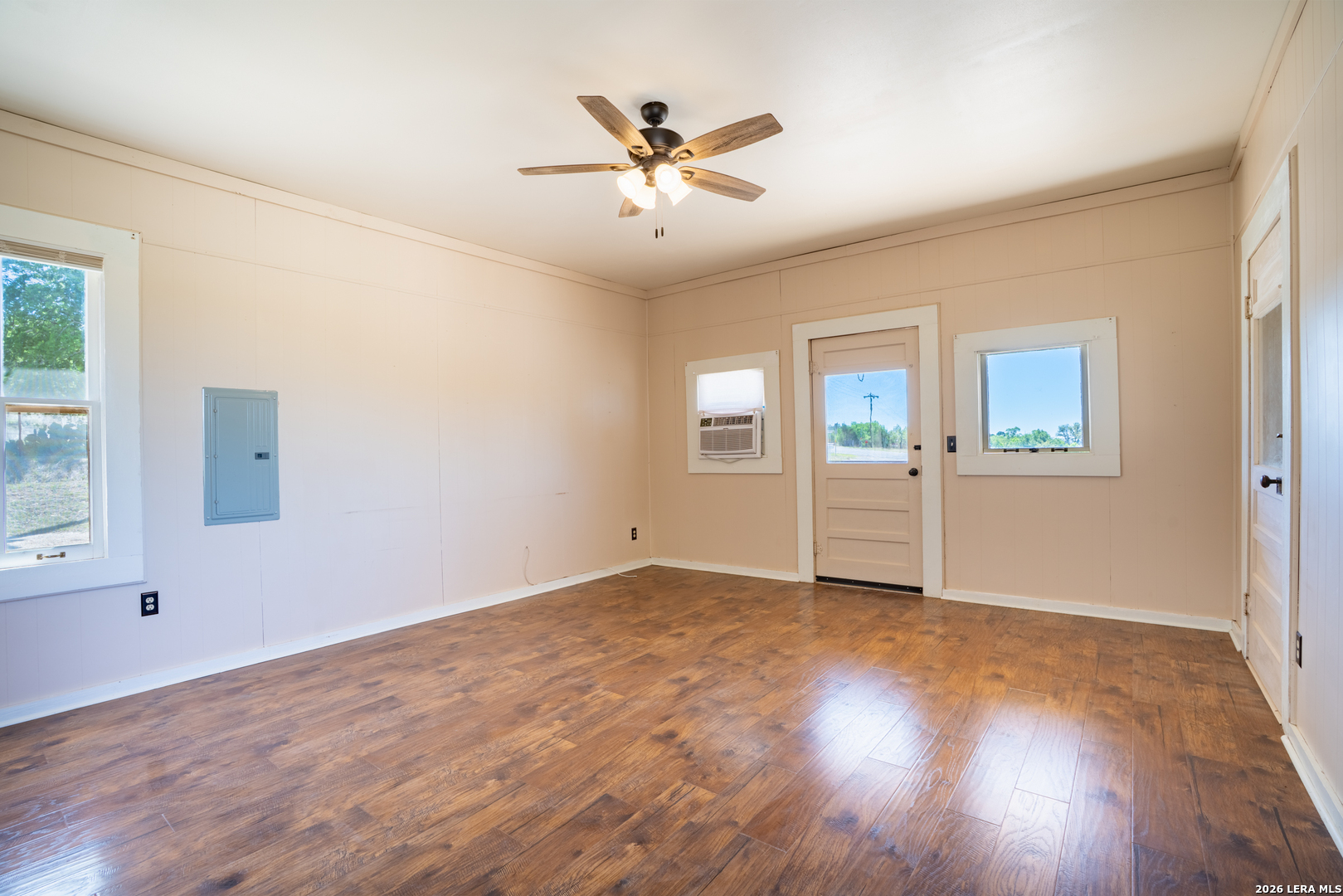 542 Ranch To Market 473 Comfort, TX 78013 - Photo 21 of 31 Gallery Image 21