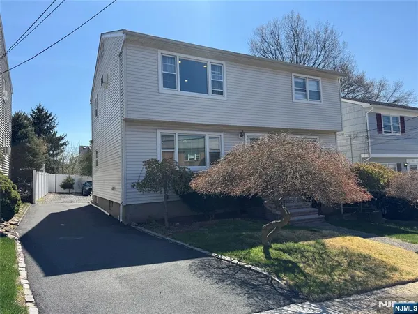 $2,500 | 54 Brighton Avenue, Unit 2, Belleville, NJ 07109