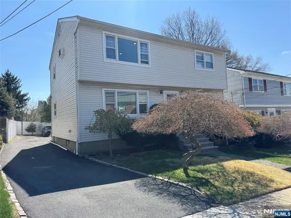 $2,500 | 54 Brighton Avenue, Unit 2, Belleville, NJ 07109
