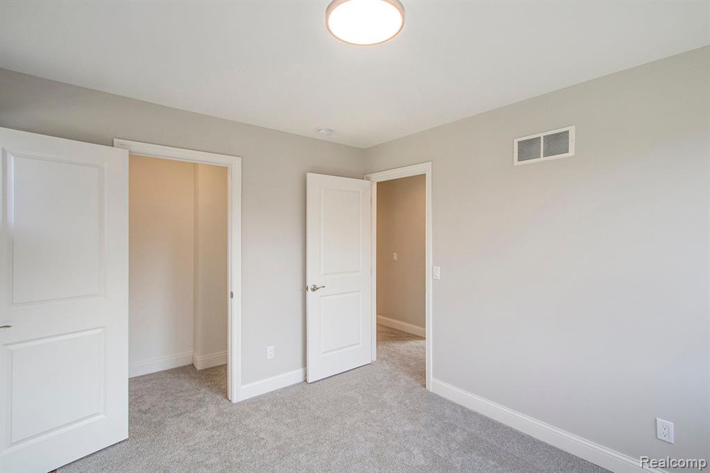 2919 Basil Drive Rochester Hills, MI 48309 - Photo 35 of 49