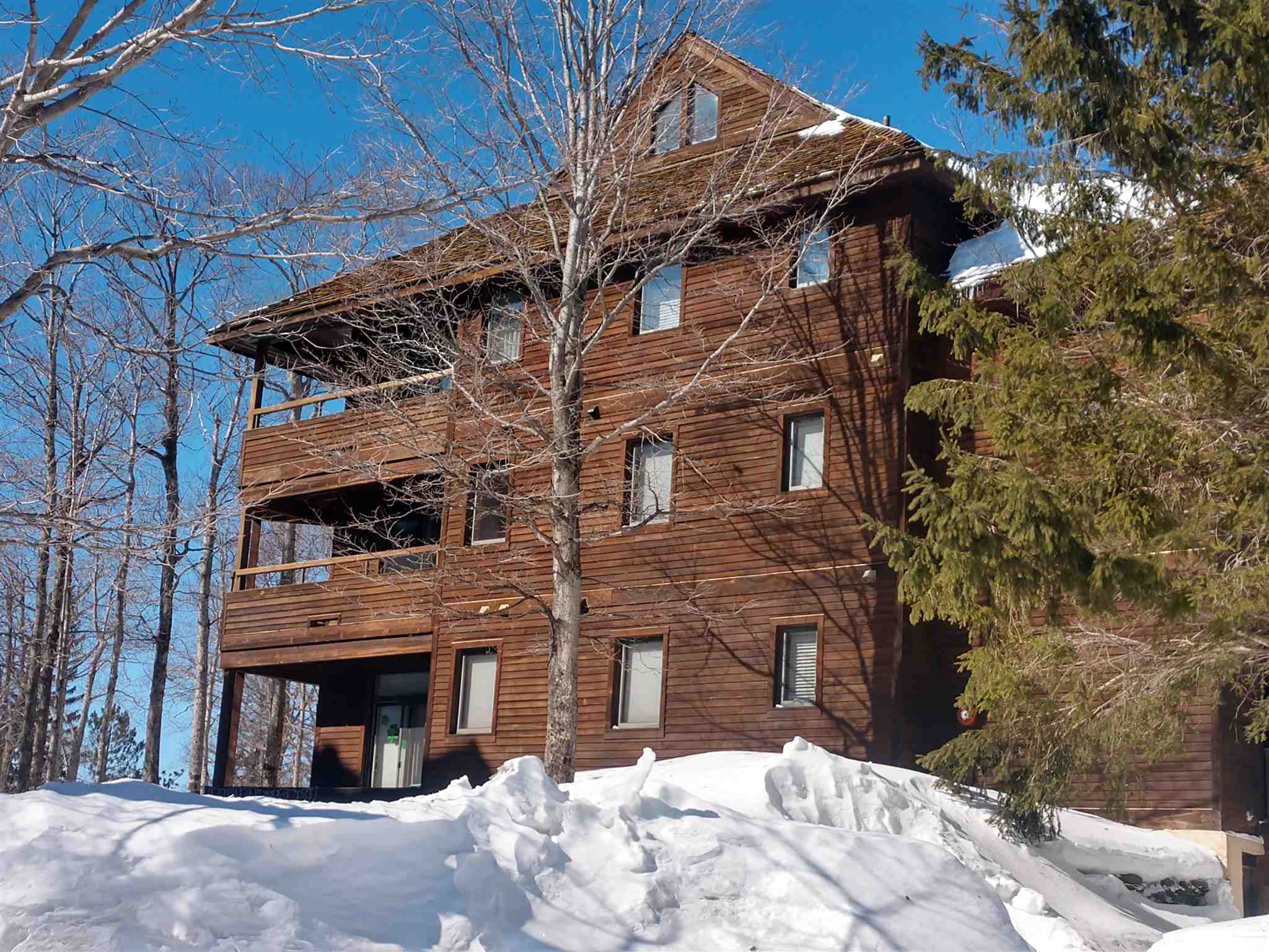 112 High Ridge Road, Unit D3 Killington, VT 05751 - Photo 1 of 17 Gallery Image 1