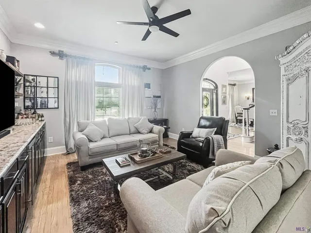 $1,199,900 | 8291 King Drive, Denham Springs, LA 70726