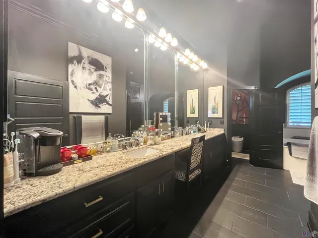 $1,199,900 | 8291 King Drive, Denham Springs, LA 70726