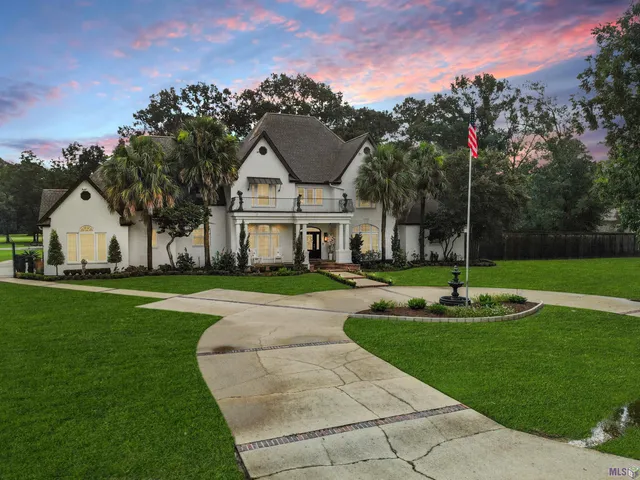 $1,199,900 | 8291 King Drive, Denham Springs, LA 70726