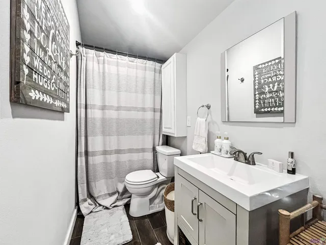 $1,199,900 | 8291 King Drive, Denham Springs, LA 70726