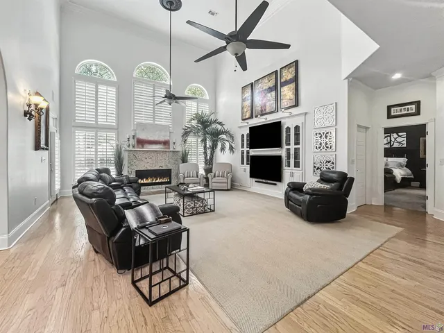 $1,199,900 | 8291 King Drive, Denham Springs, LA 70726