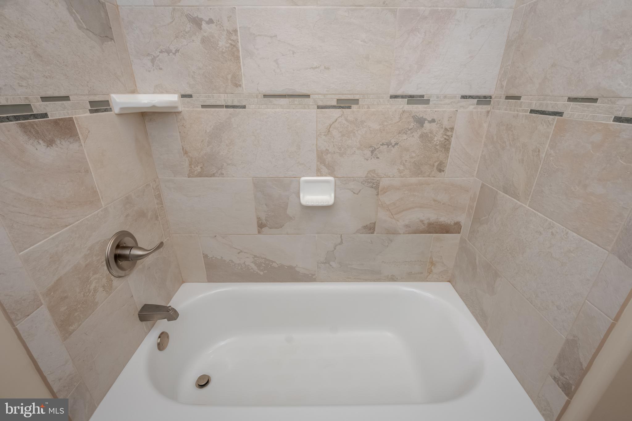 935 Rosedale Avenue Rosedale, MD 21237 - Photo 32 of 47 Ceramic Tile Surround