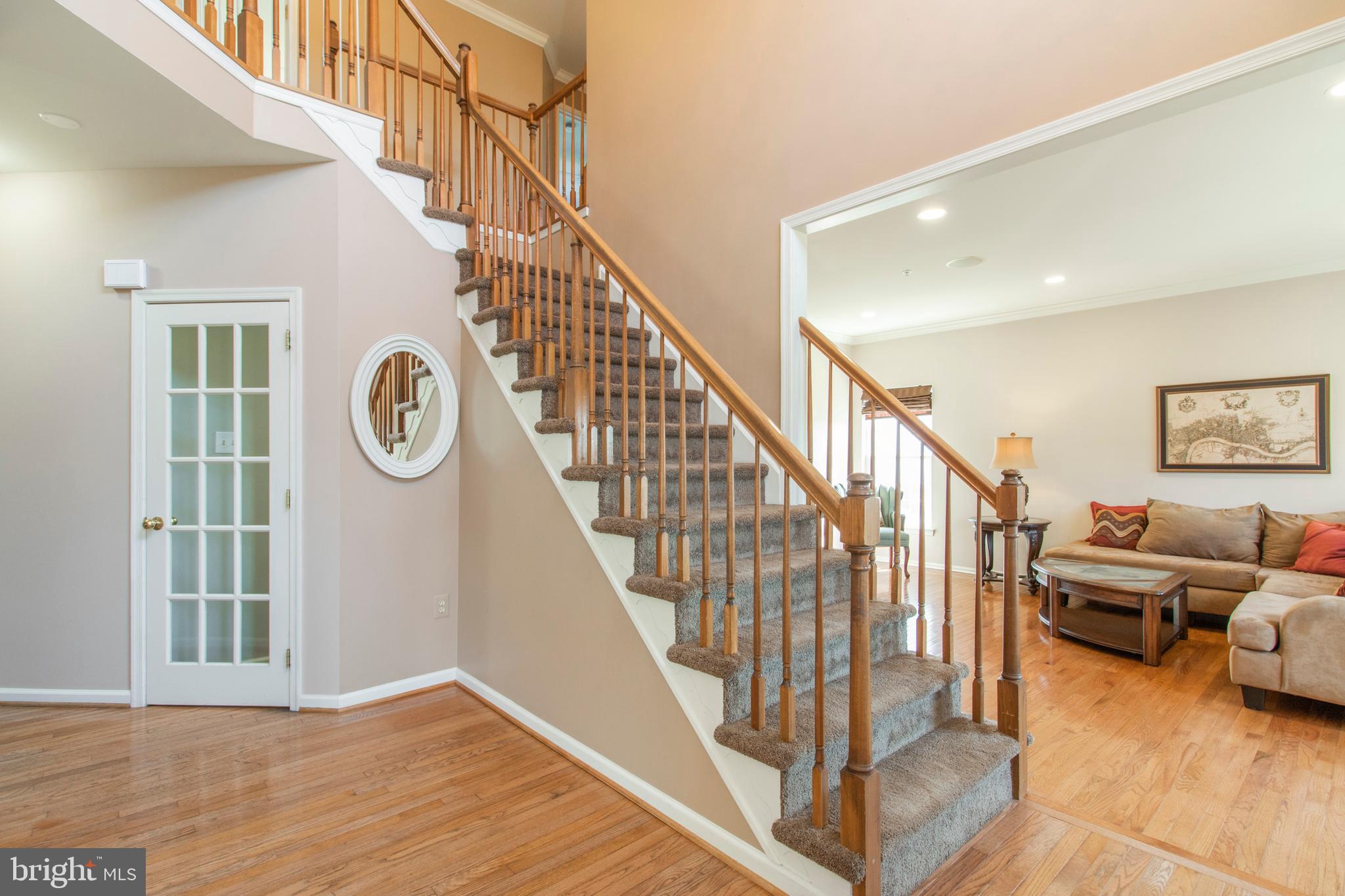 144 Statesman Road Chalfont, PA 18914 - Photo 2 of 70 Sundrenched foyer