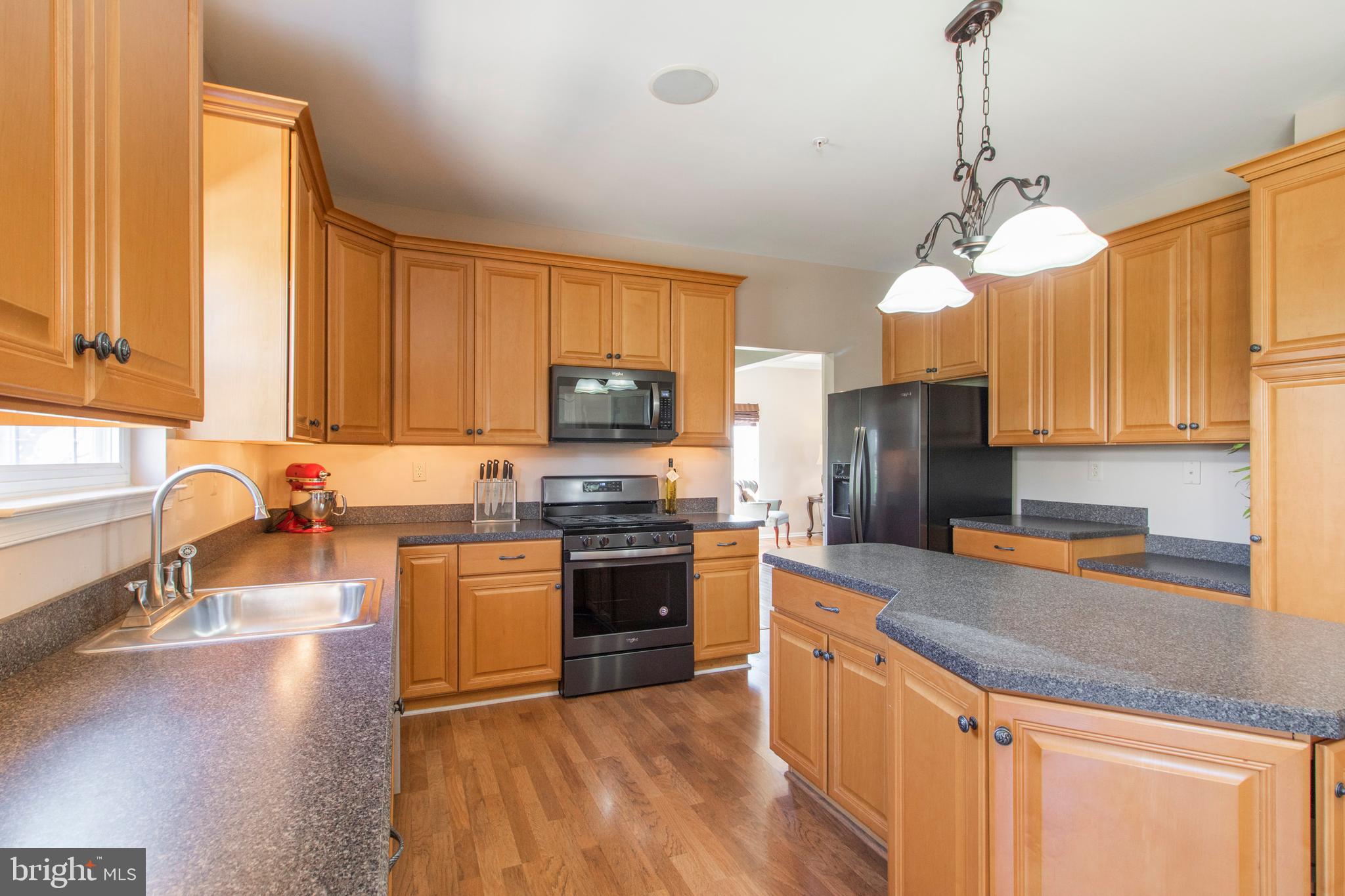 144 Statesman Road Chalfont, PA 18914 - Photo 13 of 70 Stainless steel appliances