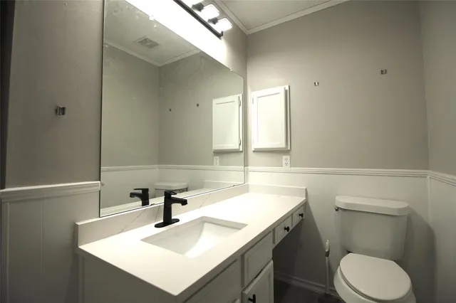 $2,400 | 2318 Springfield Lane, Rowlett, TX 75088