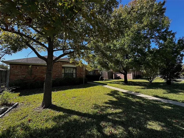 $2,400 | 2318 Springfield Lane, Rowlett, TX 75088