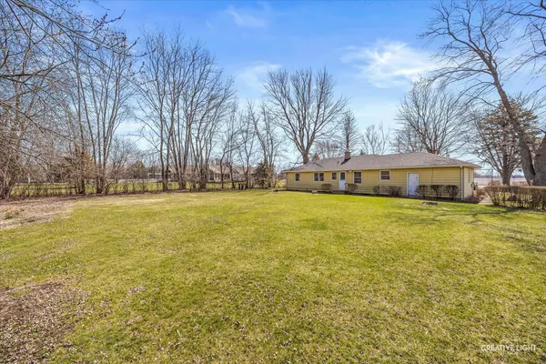 $2,600 | 39W258 Seavey Road, Batavia, IL 60510