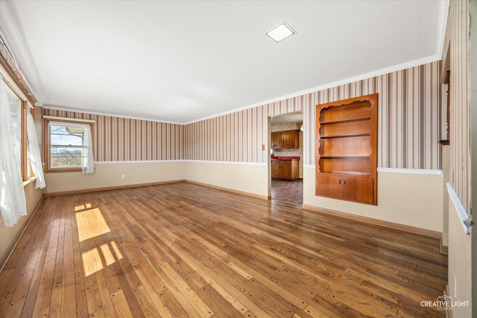 39W258 Seavey Road Batavia, IL 60510 - Photo 2 of 18