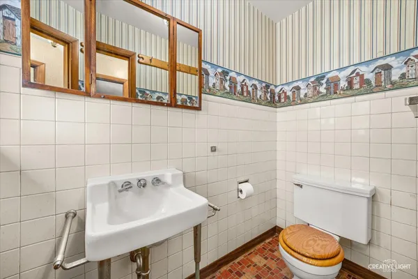 $2,600 | 39W258 Seavey Road, Batavia, IL 60510