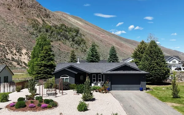 $720,000 | 220 Parkside Drive, Bellevue, ID 83313