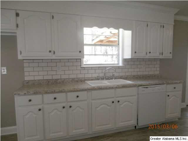 88 Fennell Street Sumiton, AL 35148 - Photo 11 of 30