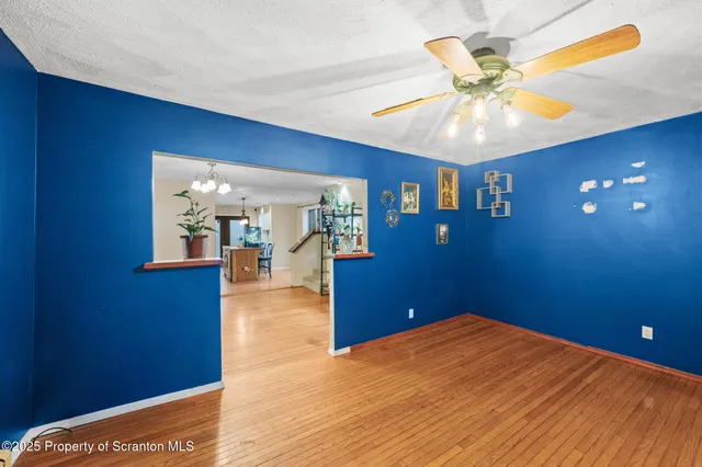 a view of livingroom