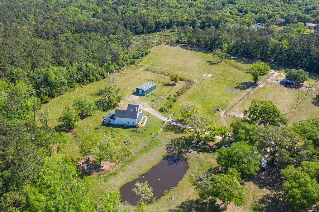 6022 Old Jacksonboro Road Ravenel, SC 29470 - Photo 12 of 60 6022OldJacksonboroRd-18