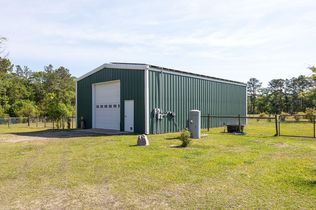 6022 Old Jacksonboro Road Ravenel, SC 29470 - Photo 13 of 60 6022OldJacksonboroRd-46