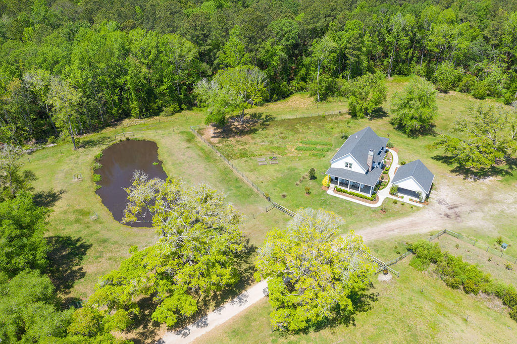 6022 Old Jacksonboro Road Ravenel, SC 29470 - Photo 7 of 60 6022OldJacksonboroRd-4