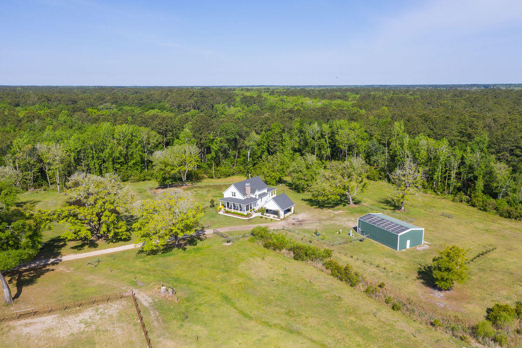 6022 Old Jacksonboro Road Ravenel, SC 29470 - Photo 8 of 60 6022OldJacksonboroRd-6