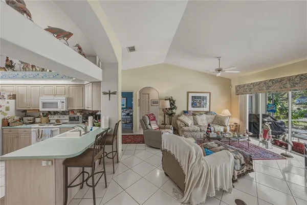 $294,900 | 4336 Winding Oaks Circle, Mulberry, FL 33860