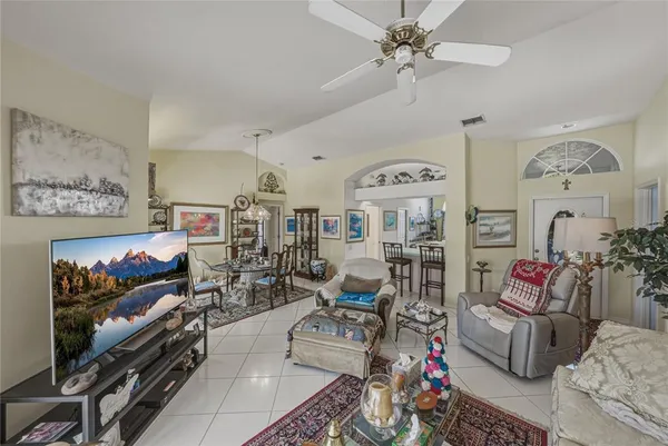 $294,900 | 4336 Winding Oaks Circle, Mulberry, FL 33860