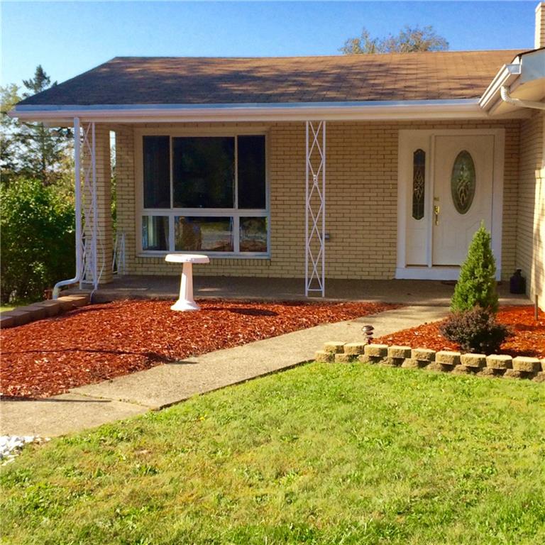 7 Herbst Road Coraopolis, PA 15108 - Photo 2 of 24 front porch